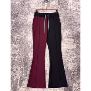 FIGS Two-Tone HW Evanston Boot Cut Scrub Pants in Burgundy and Black sz S
